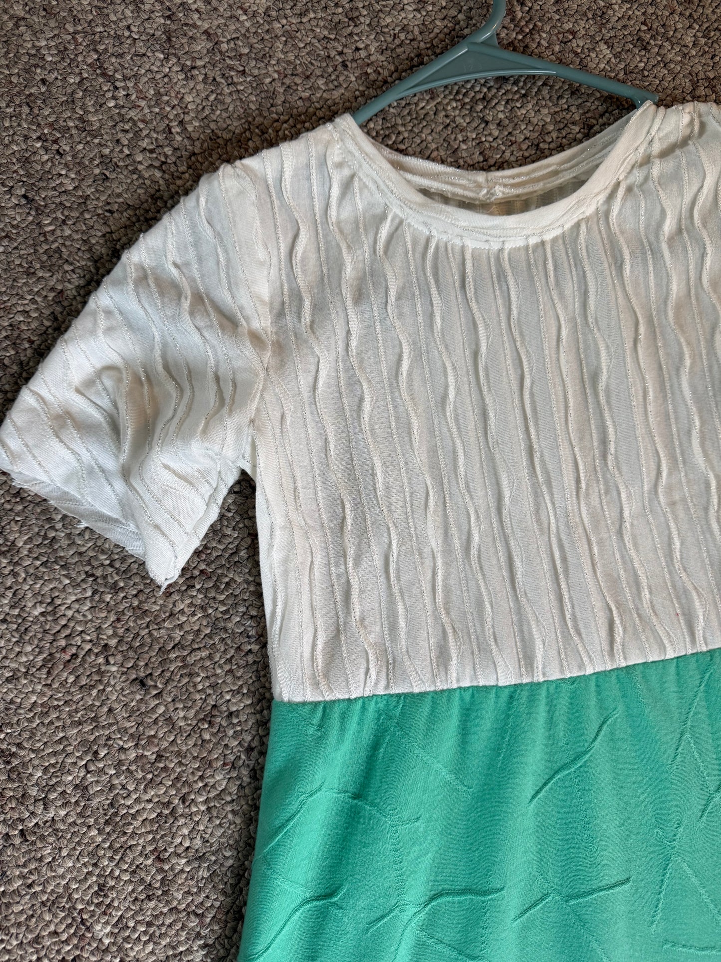 Teal/white size 7