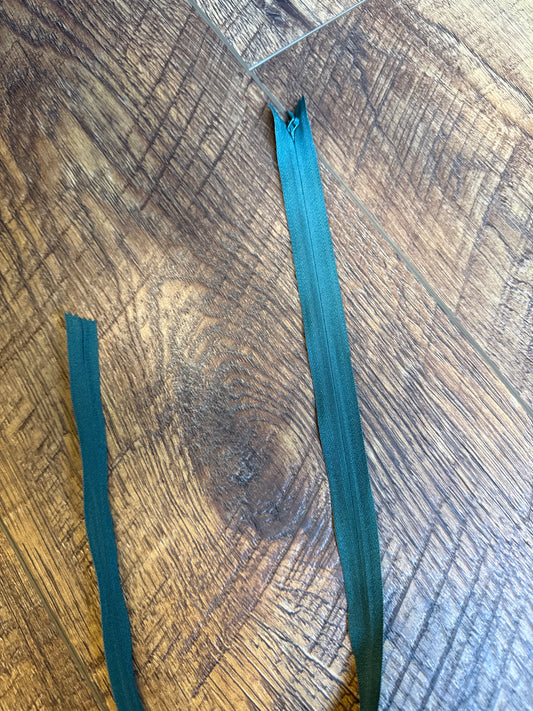 Hunter green invisible 22” zipper