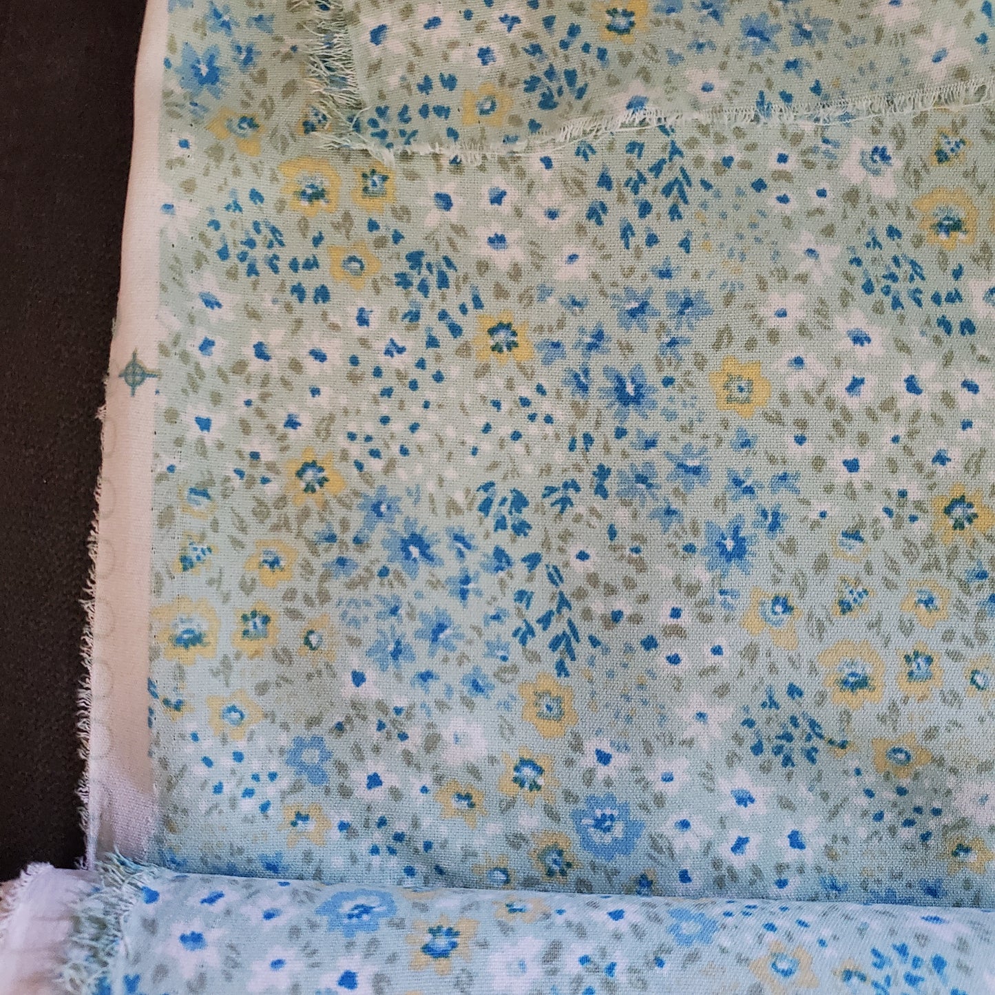 Sage Poly Ditsy Floral