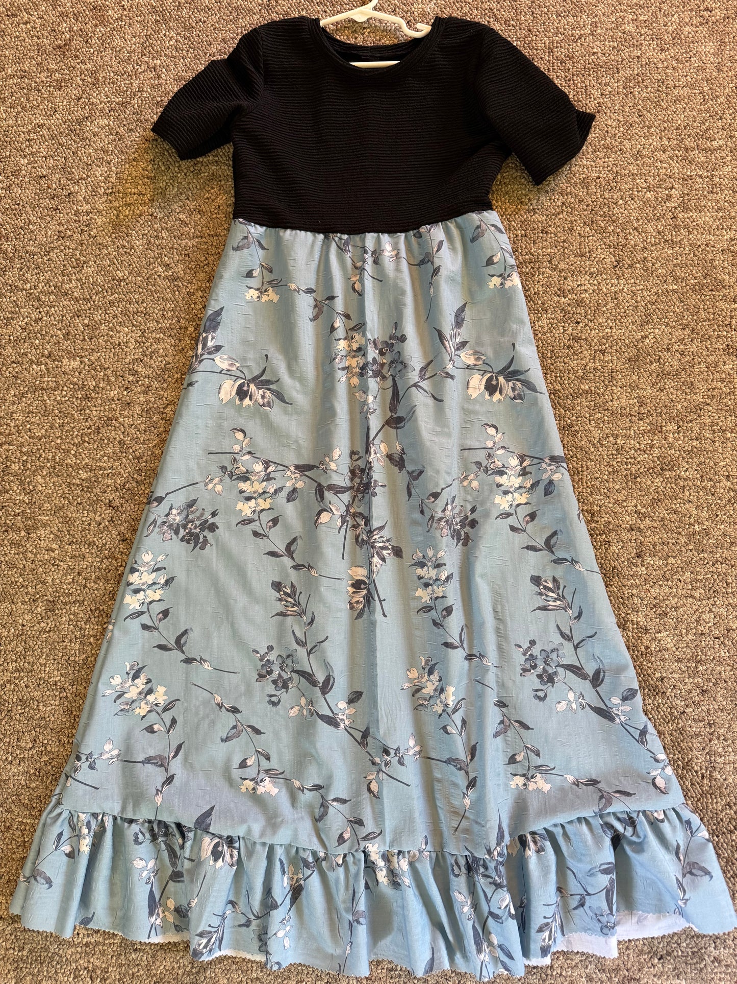Black Rib with Blue Size 7