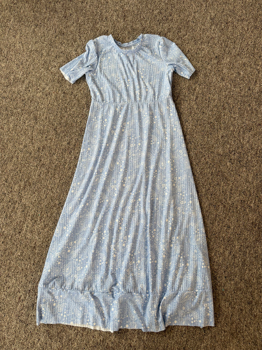 Girls size 7 Periwinkle Knit
