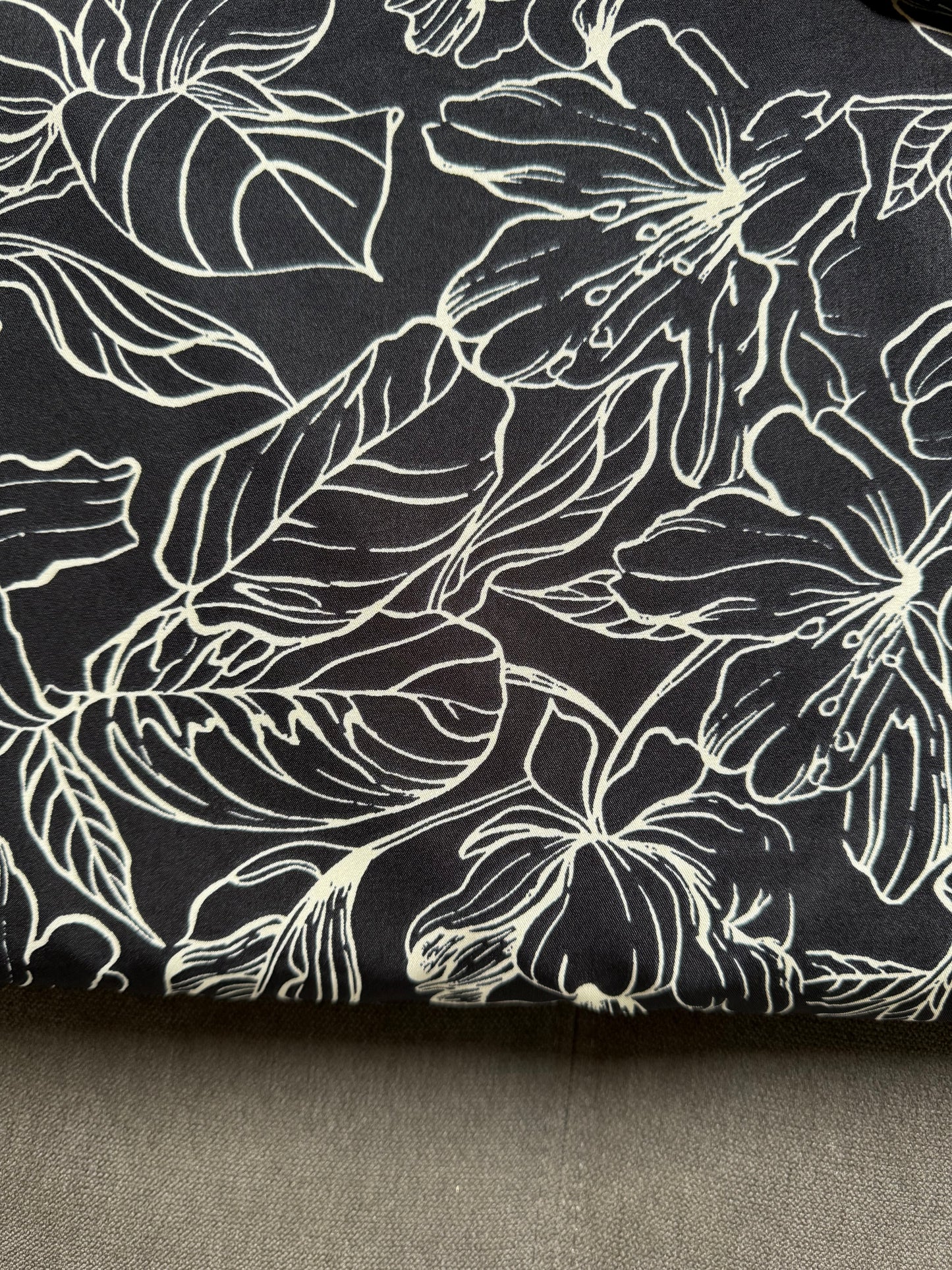 Grace floral in Black