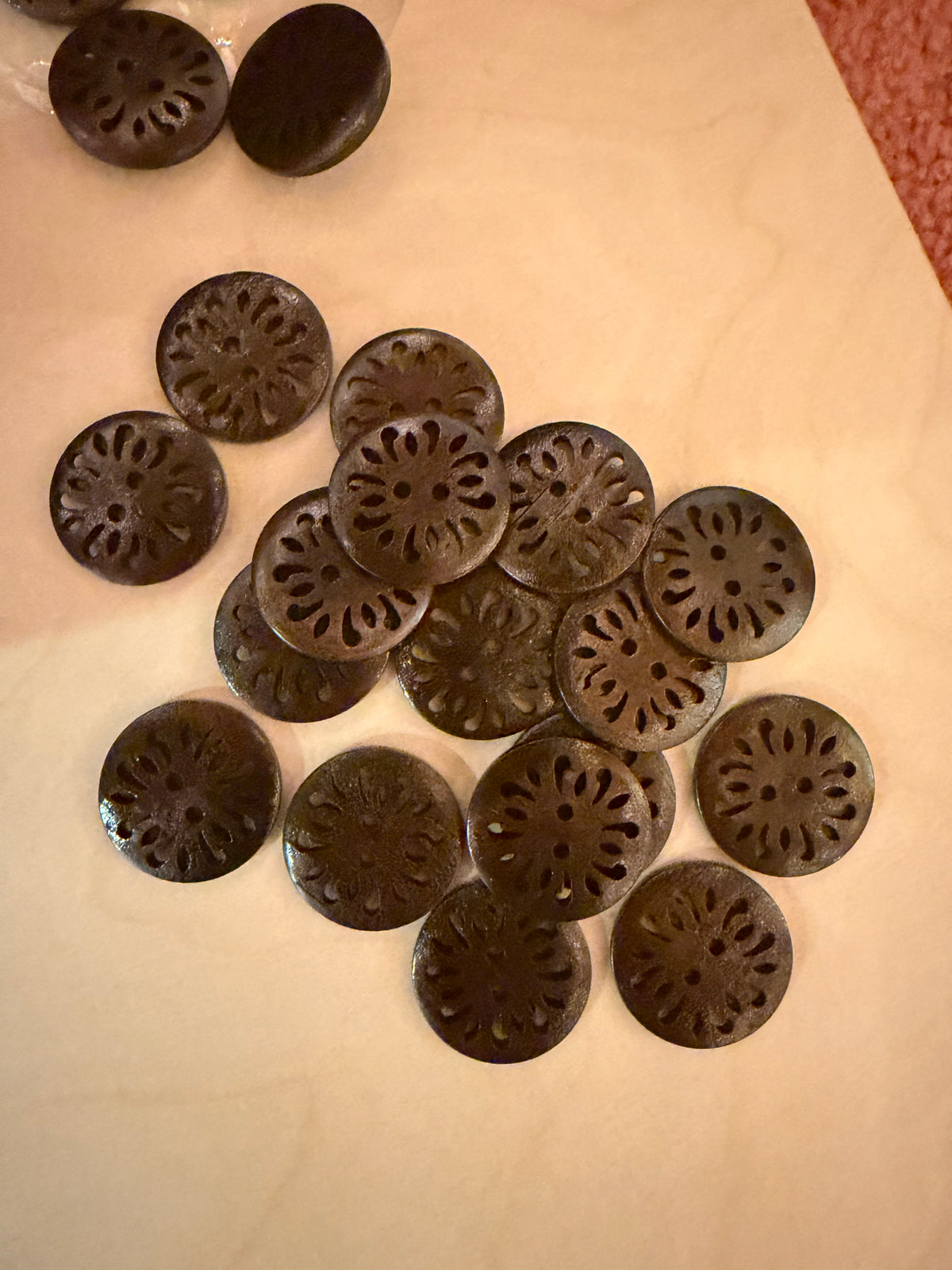 Wood Flower Buttons (dark)