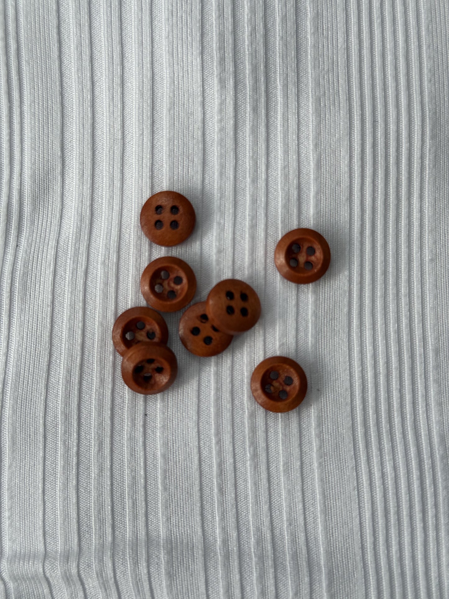 Brown/red Wooden Buttons